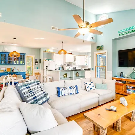 Hot Tub And Bay Views Outer Banks Home